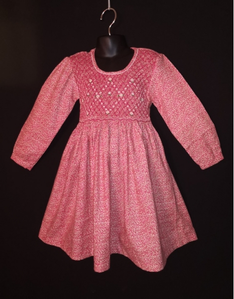 Robe smocks manches longues en tissu finette imprimé petites fleurs roses