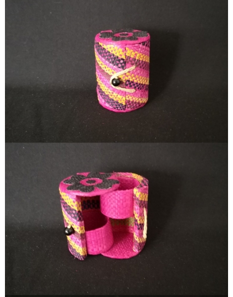 Mini boite à bijoux en raphia multicolore avec compartiments