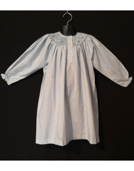 Chemise de nuit smocks longue en flanelle bleu ciel à pois