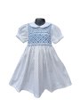 Robe smocks sans manches en coton blanc à pois bleu